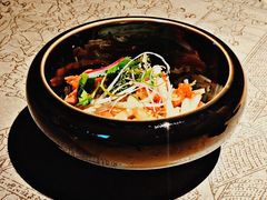 -穹六人间 people 6(岳阳路店)