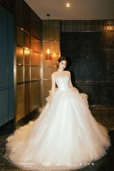 点击看大图 -GODDESS WHITE婚纱礼服(鹏城动力大厦店)