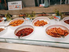 自助取餐区-绿岛港轩海鲜烤肉涮锅自助餐厅