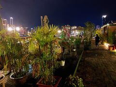 -冰冰龙虾·江湖菜·花园江景餐厅