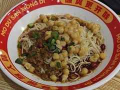 -魔都三兄弟酸辣粉·蘸卤炸串(虹桥万科店)