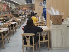 -江城燕子大排档(江汉路步行街店)