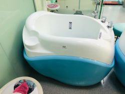 -趣游baby swim婴童游泳·盐氧护(旭辉u天地店)