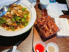 -湖兰金牌小炒肉(椒江万达店)