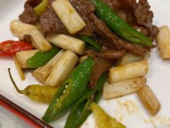 莲藕尖炒牛肉-如丰晟宴(长安万达店)