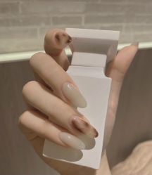-苏彩·皮肤管理美甲美睫
