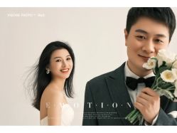 -雪中彩影婚纱摄影·微光艺术中心