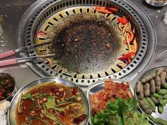 -马路牙子烧烤音乐酒馆(望京店)