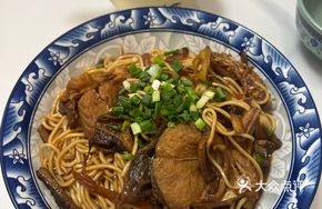 Eel and Fish Noodles Stir-fry