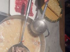 -尚尚仙·酸汤猪手·猪肚鸡火锅(华联万柳购物中心店)