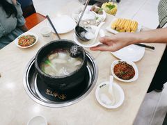 -墨脱石锅椰子鸡•香草鸭•东山羊(大东海店)