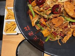 -风光老灶麻辣香锅(大成路翠微百货店)