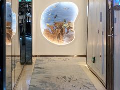 -皇马海口湾海景酒店(万绿园秀英港店)
