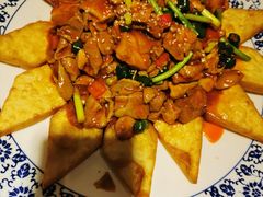 锅盔辣子鸡-蓝田印象