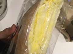 巴黎奶露-欧式面包坊(青岛万象城店)