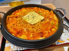部队火锅-小韩屋韩国料理(上海湾店)