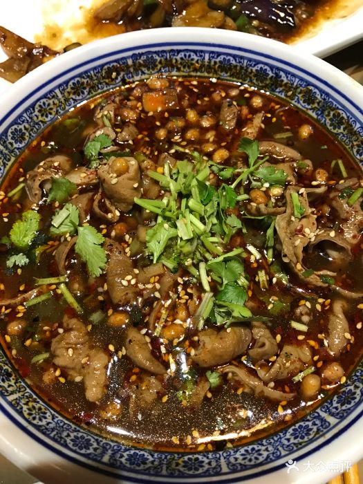 辛香汇(西城永捷店)冒肥肠图片