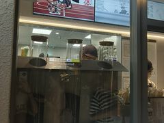 -喜茶(上海淮海中路渔阳里店)
