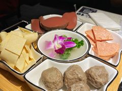 京韵四拼-京韵胡同·酱香羊蝎子火锅涮肉(长寿路店)
