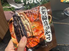 -曼听小寨海鲜烧烤·大连辣炒大王(盖州街店)