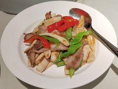 酸辣藕尖炒五花腩-利苑酒家(华熙国际店)