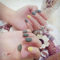 -U mi Nail美甲工作室