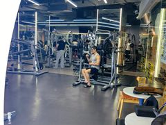 -超鹿运动(五四路恒力城店)