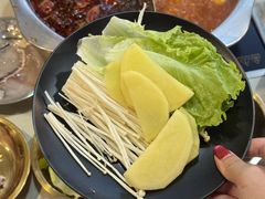 -尚品海鲜肥牛自助火锅(湖明店)