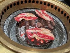 -山川小町·极番烧肉(新地假日广场店)