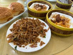 -吉莲利苑海鲜酒家(珠海拱北29年老字号店)