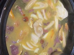 -一朵菌·野生菌探索家火锅(南亚店)