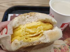 芝士厚蛋烧帕尼尼-肯德基(芳和店)