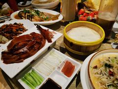 -瓦国小镇·果木烤鸭·融合菜(西口店)