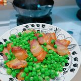 今天晚上的小餐单 腊肉炒豌豆 话梅排骨 