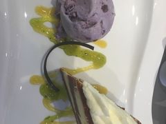 粉色甜梦蛋糕冰淇淋-哈根达斯(皇庭店)