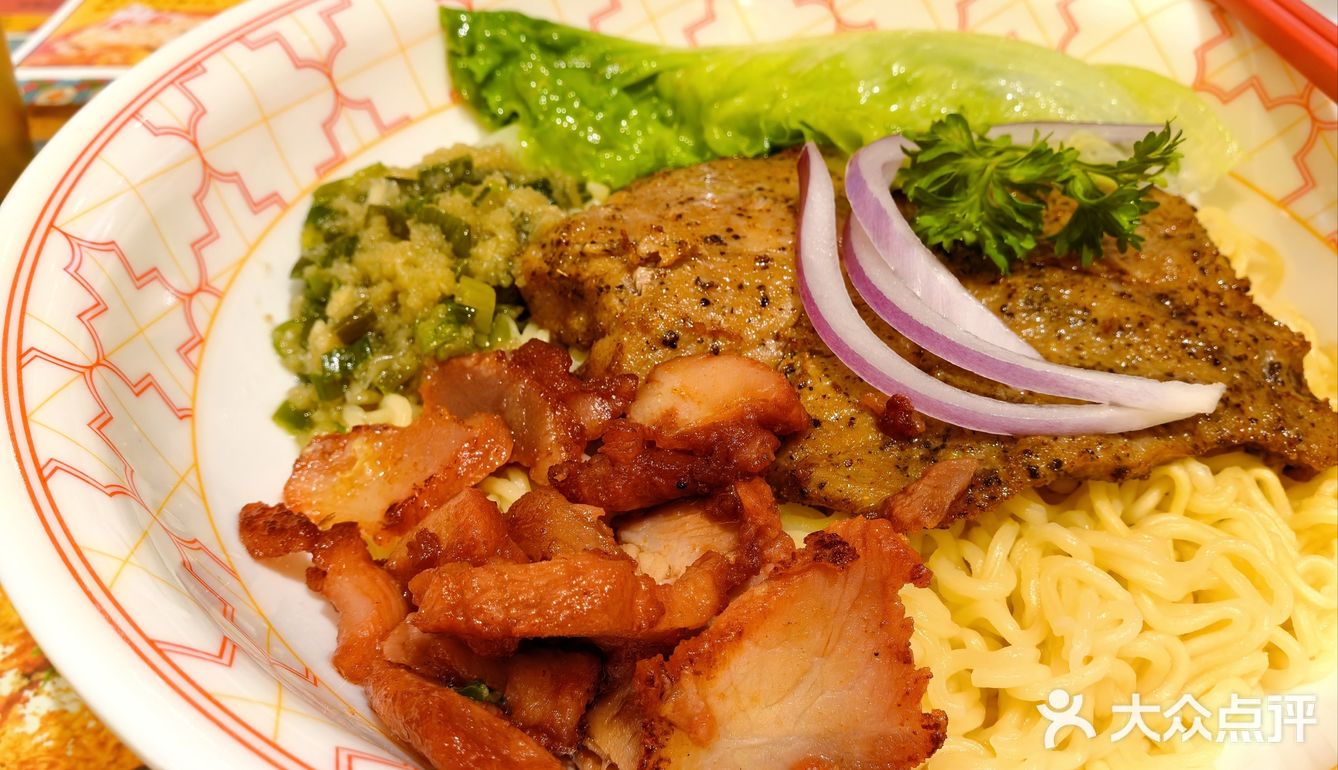 电视剧中的老香港风情，饭店现在试业有8折优惠