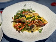 -弦月窗LUNETTE BY AMANDA(复兴路店)