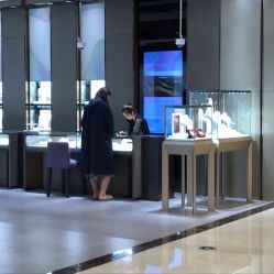 -周大福CHOW TAI FOOK(浦东八佰伴店)