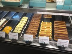 榛子闪电泡芙-Dough&Joe团憩(瑞虹天地月亮湾店)