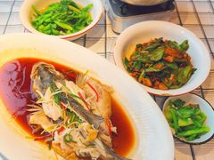 -荆楚渔艺堂·鱼头泡饭(江堤中路店)