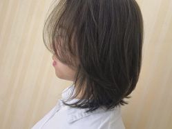 -诗悦发型SALON·圣罗兰店