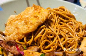 Stir-Fried Pork Liver Noodles