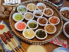 -包整·丝娃娃(一览甲秀楼风景店)