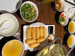 -乡土黄·鲜牛肉火锅·小龙虾(兴业街店)