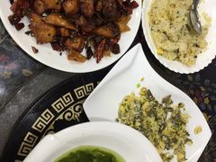 摩梭饵块鸡-泸沽肴(泸沽湖大洛水村农村信用社旁店)