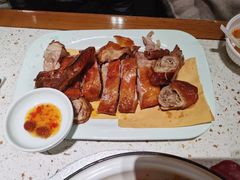 -粤轩楼广式特色餐厅(青岛路店)