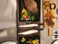 -必胜客(WOW梦之城店)