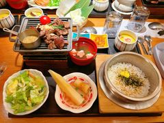 岩烧雪花牛肉定食-味太助·银饭食堂(中华城店)