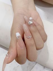 -瞧·享轻奢美甲美睫