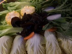 -尚尚仙·酸汤猪手·猪肚鸡火锅(华联万柳购物中心店)